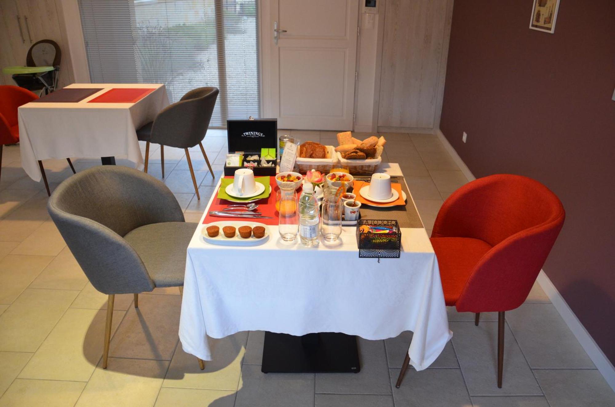 Saint-Magne-de-Castillon Les Ambeles B&B 외부 사진
